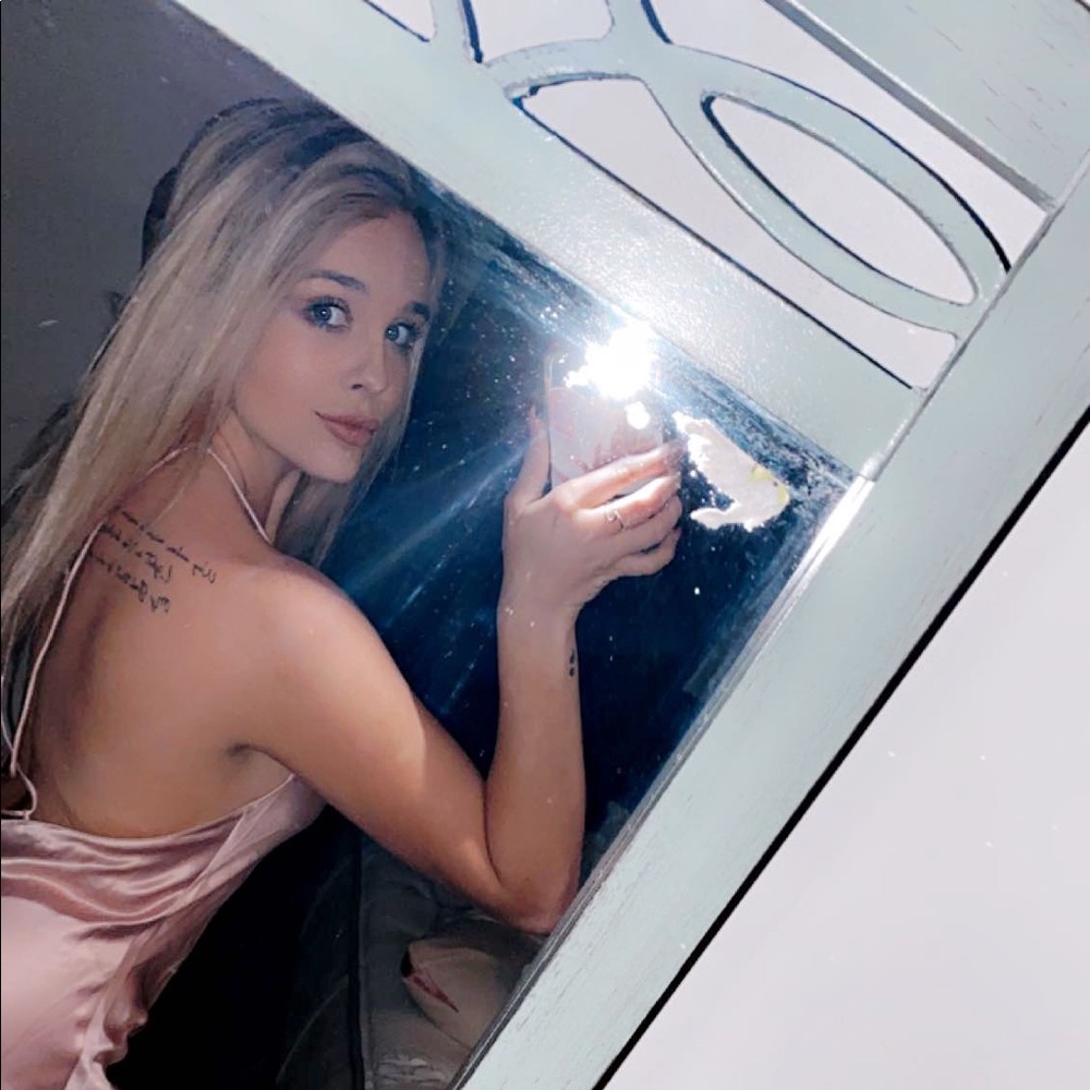 Meet your Posher, Amanda